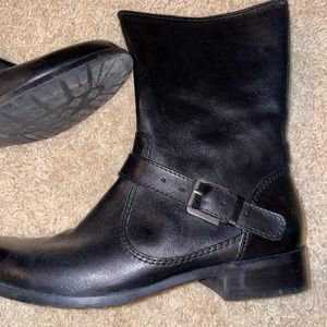 NWT Bandolino Black Leather Buckle Calf Boots